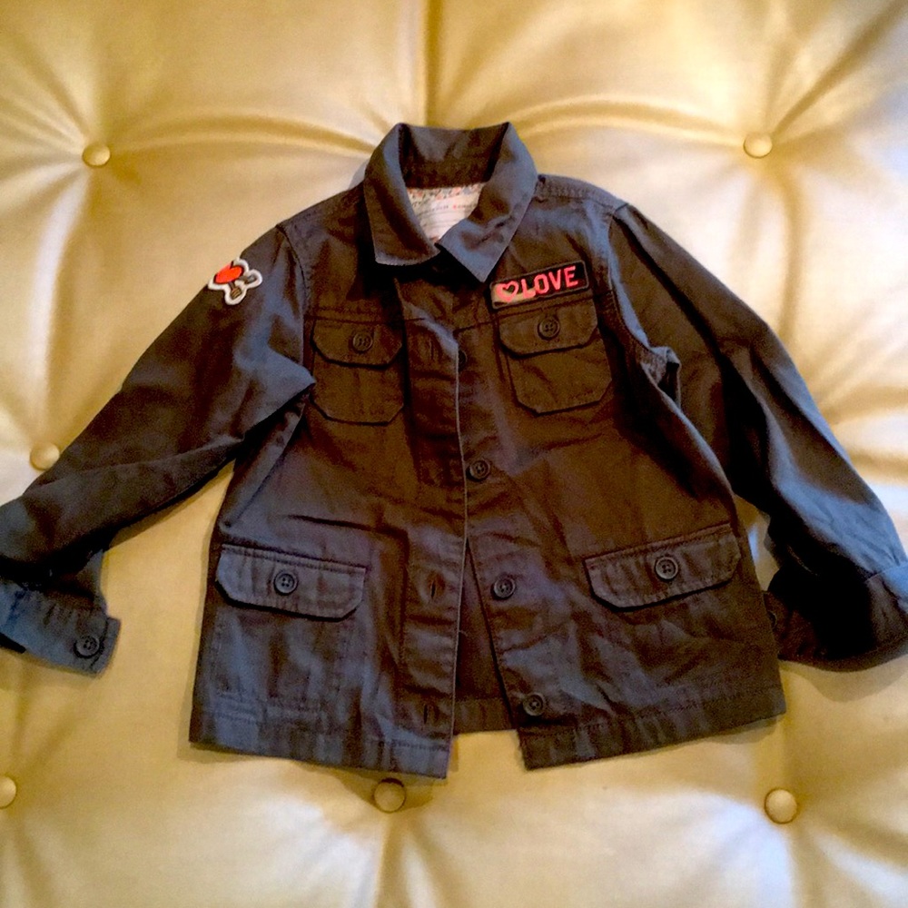 Carter’s light weight jacket 4T